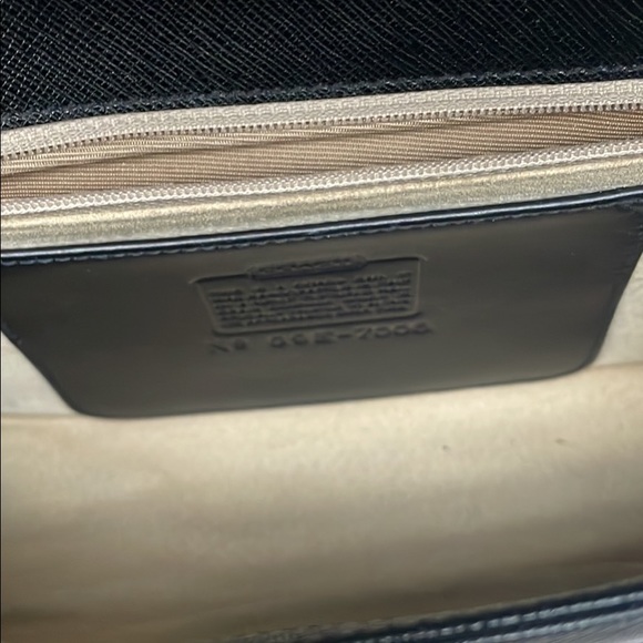 Vintage Coach Gramercy - Picture 3 of 4